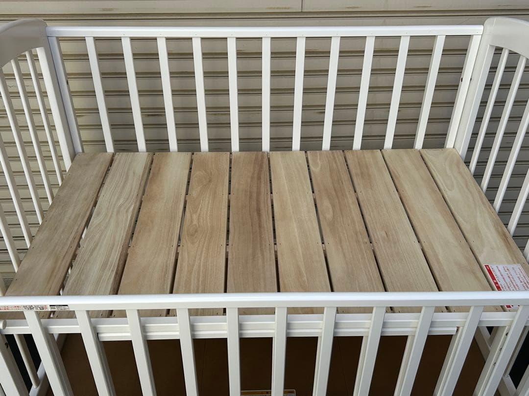 【引取・配達】カトージ　ハイポジションベビーベッド アーチ　白　尼崎・大阪