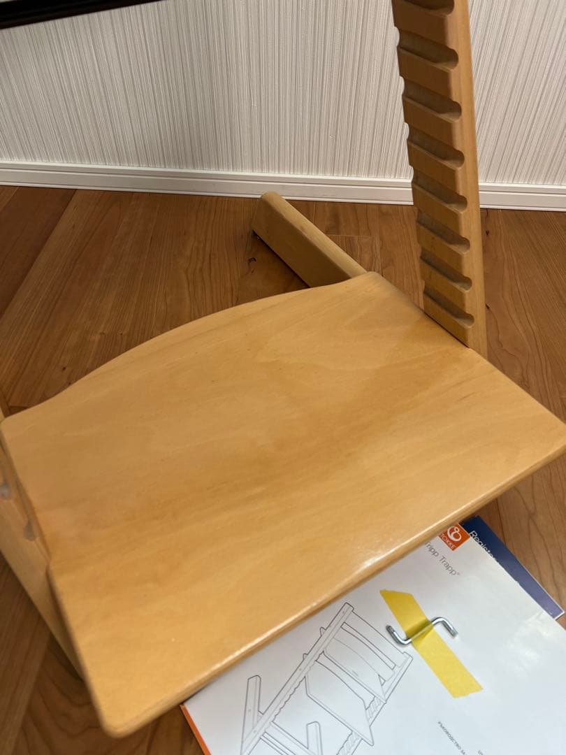 ストッケ　子供用椅子