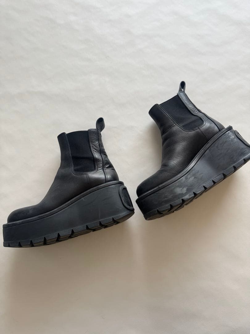 Valentino レザー チェルシーブーツ　23.5