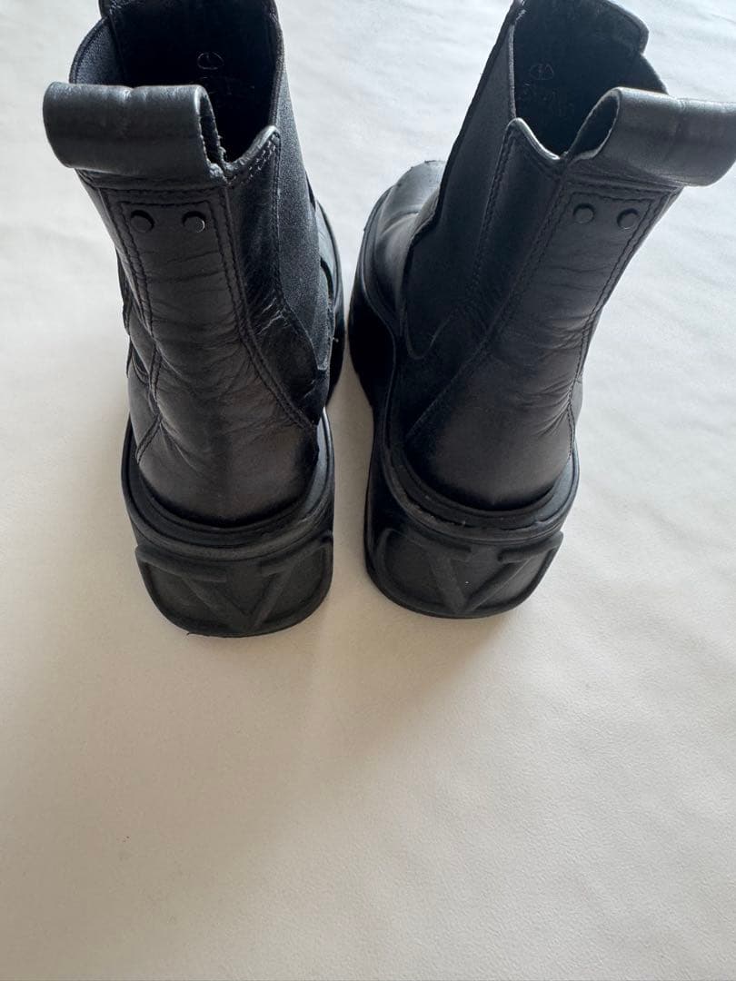 Valentino レザー チェルシーブーツ　23.5