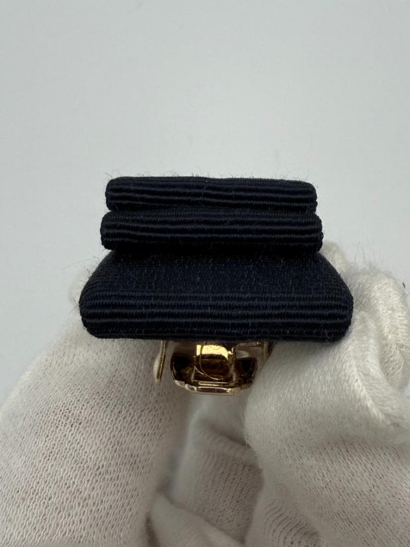 Salvatore Ferragamo ヴァラリボン バレッタ ネイビーゴールド