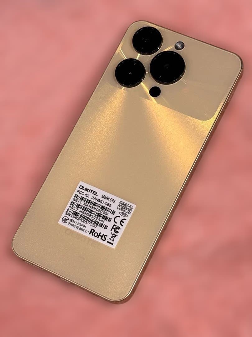 7.2㌅超大画面スマホ OUKITEL C69ゴールドSIMフリー 新品未使用！