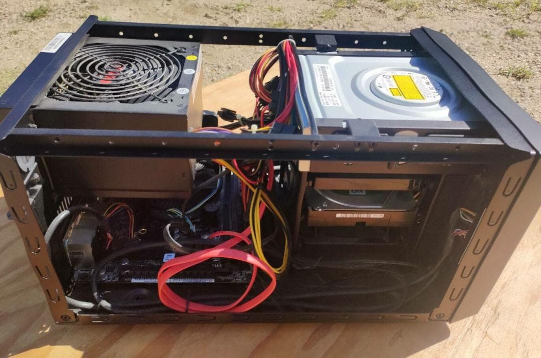 【ジャンク】ASRock B85M-ITX　デスクトップPC （DVD故障!）