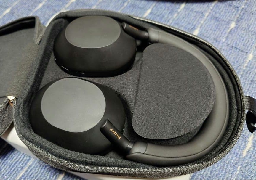 SONY WH-1000XM5 ソニーノイズキャンセリングワイヤレスヘッドホン