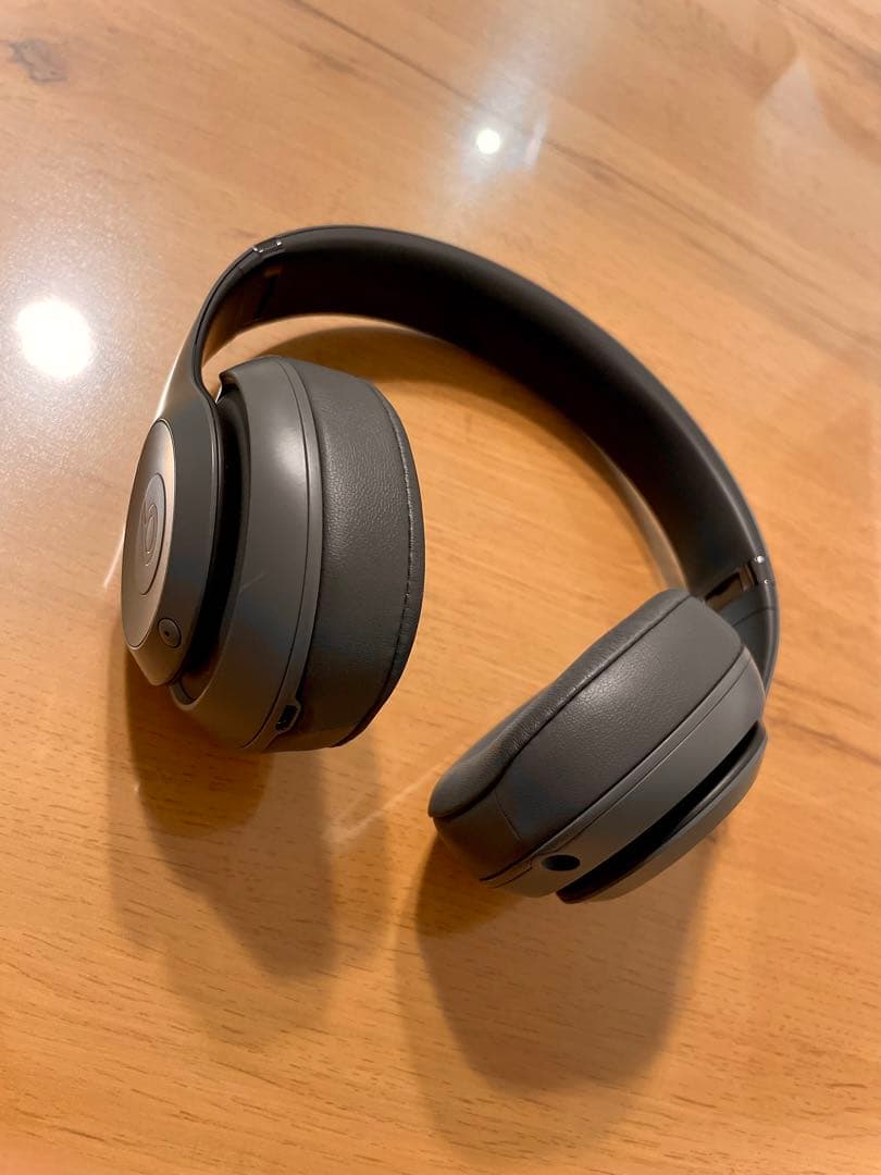 限定カラー! Beats Studio 3ワイヤレス ヘッドホン グレー