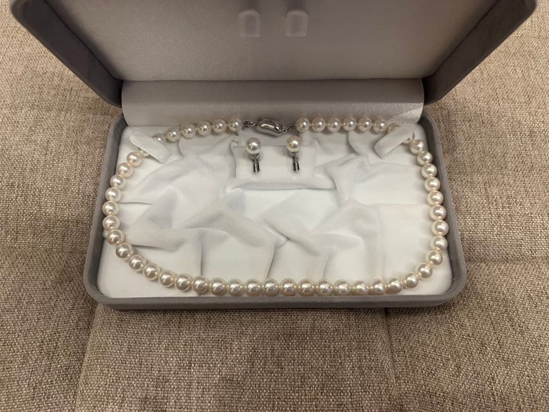 真珠パールネックレスとイヤリングセット　鑑別書付き