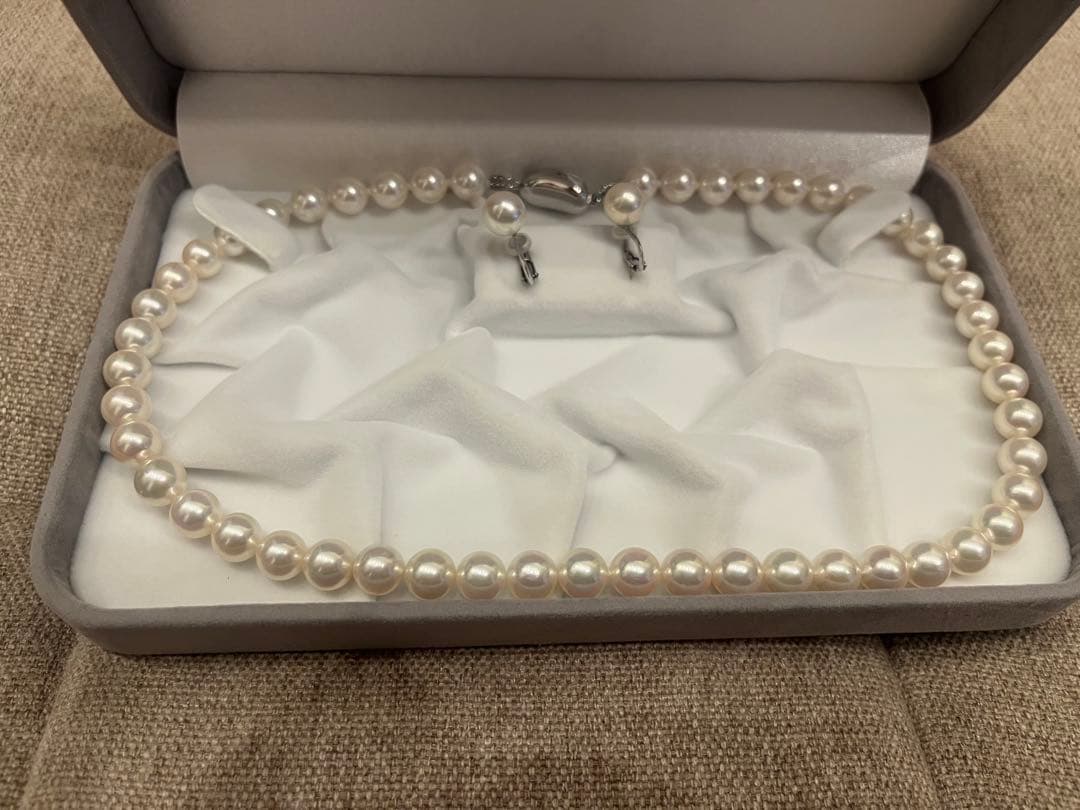 真珠パールネックレスとイヤリングセット　鑑別書付き