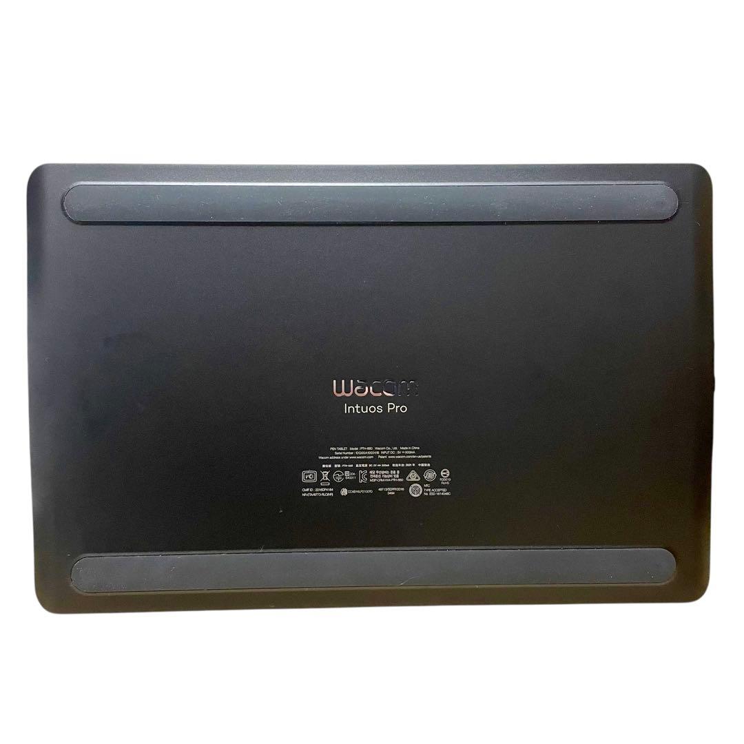 ✨保護フィルム貼済✨ Wacom Intuos Pro ペンタブレット