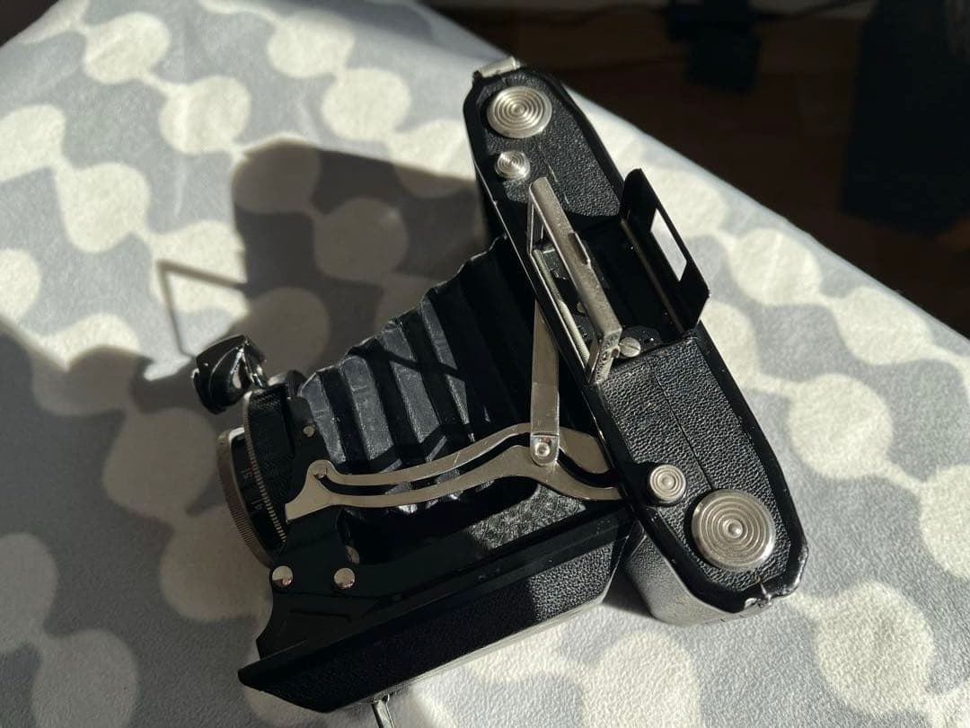 フィルムカメラ Final Price -Zeiss Ikon Nettar 515/2 OK