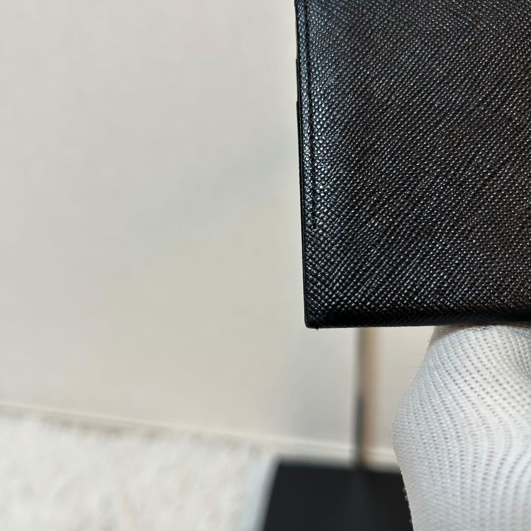 【未使用級✨サフィアーノレザー】バーバリー　名刺入れ　黒　ユニセックス　会社員