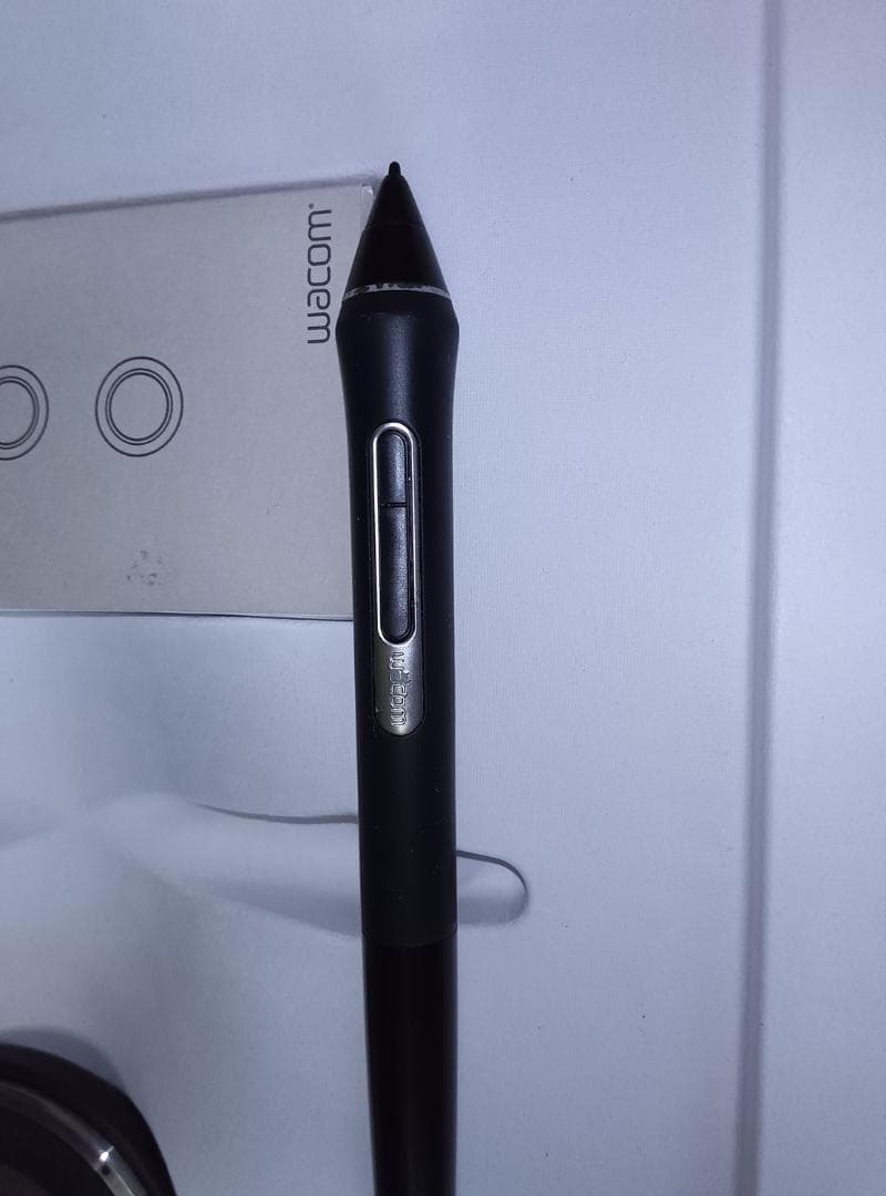 液タブ・ペンタブ Wacom Intuos Pro M