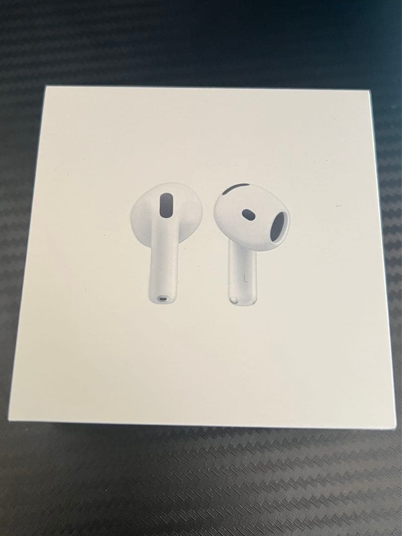 Apple AirPods 4 本体　新品　未開封　ノイズキャンセリング非搭載