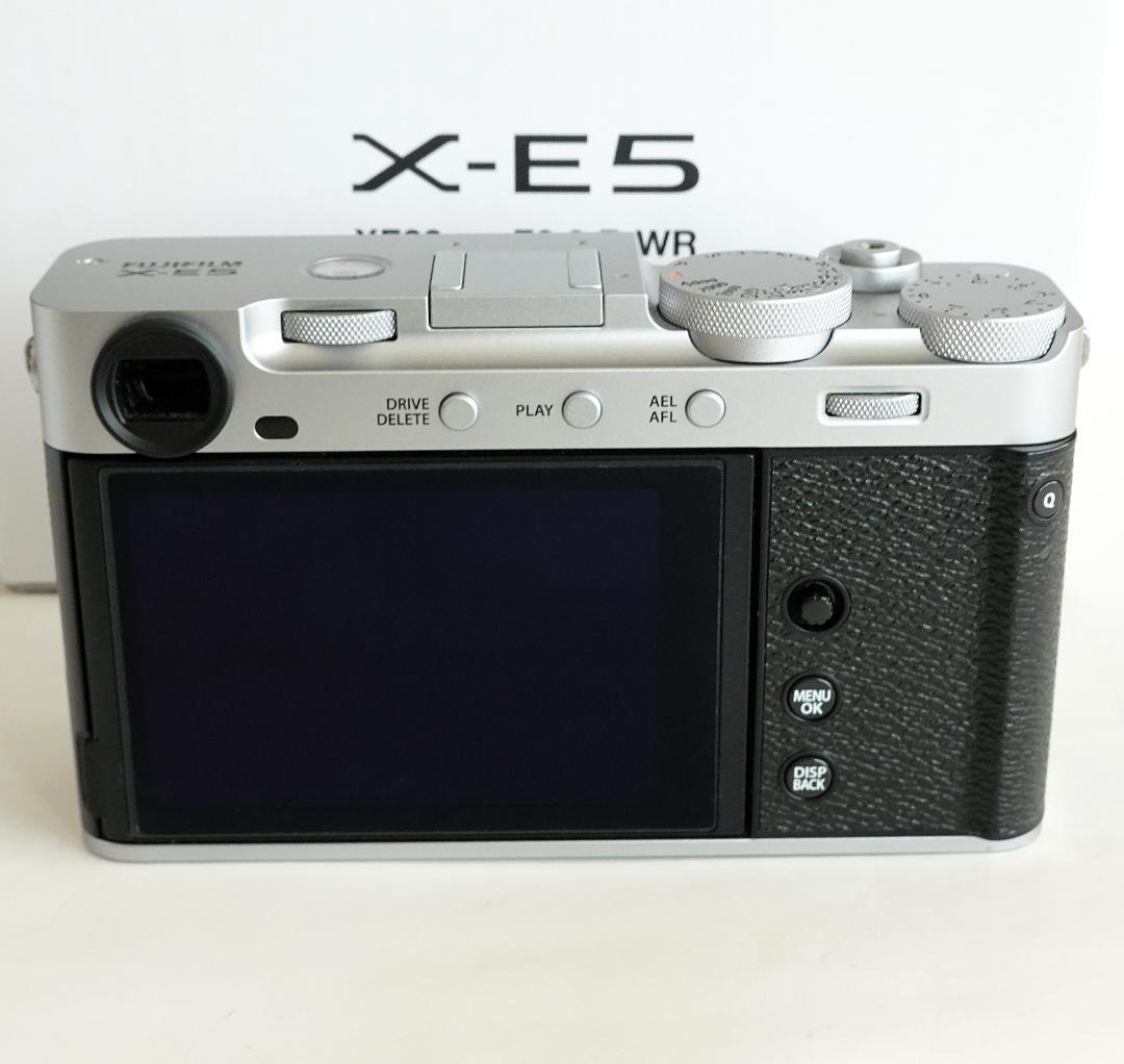 FUJIFILM X-E5 ボディ ＆ レンズおまけ付き(メーカー保証付)