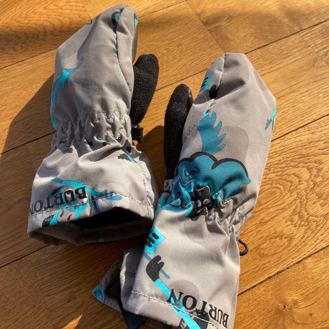 子ども用スキーウェア（140㌢）、手袋、帽子、フリース（M）セット