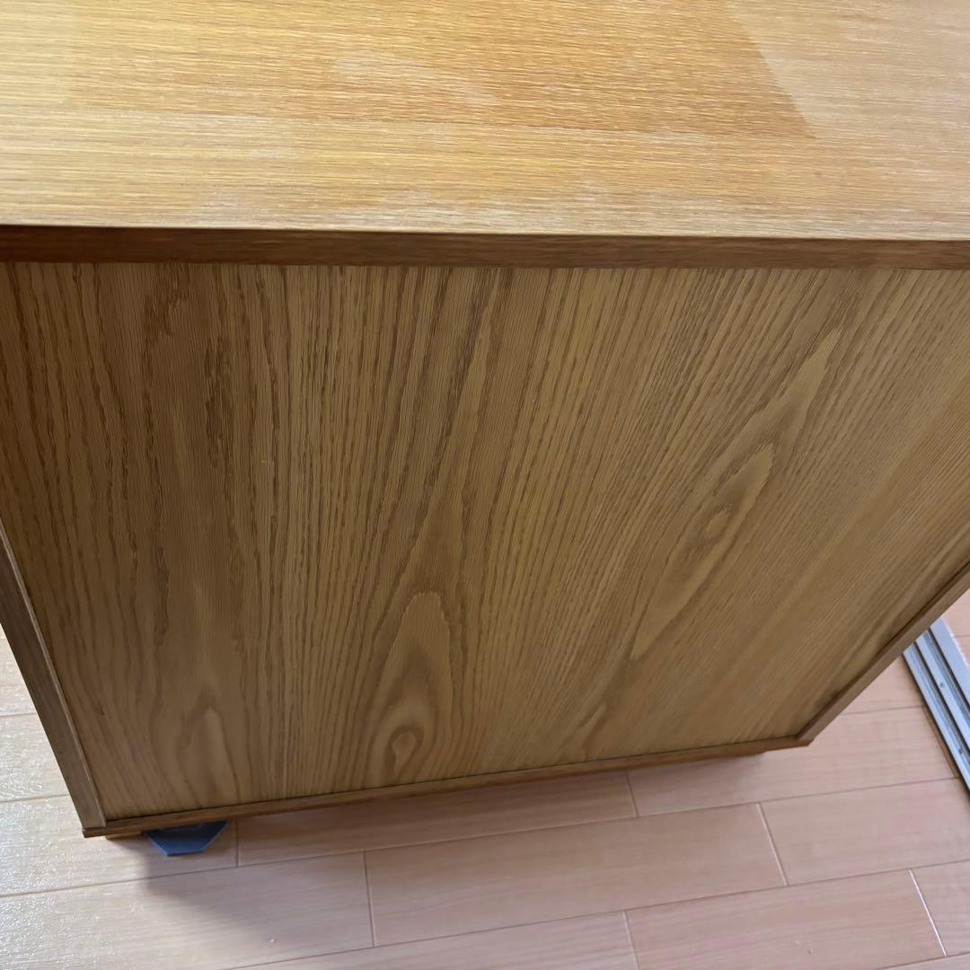 無印良品　キャビネット　ガラス戸　引戸