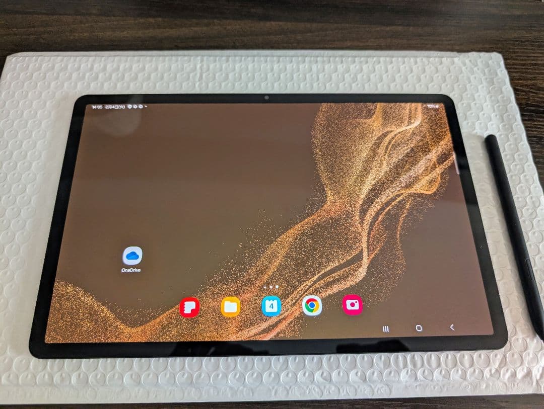 【美品】Galaxy tab s8＋（Sペン・純正ケース付き）