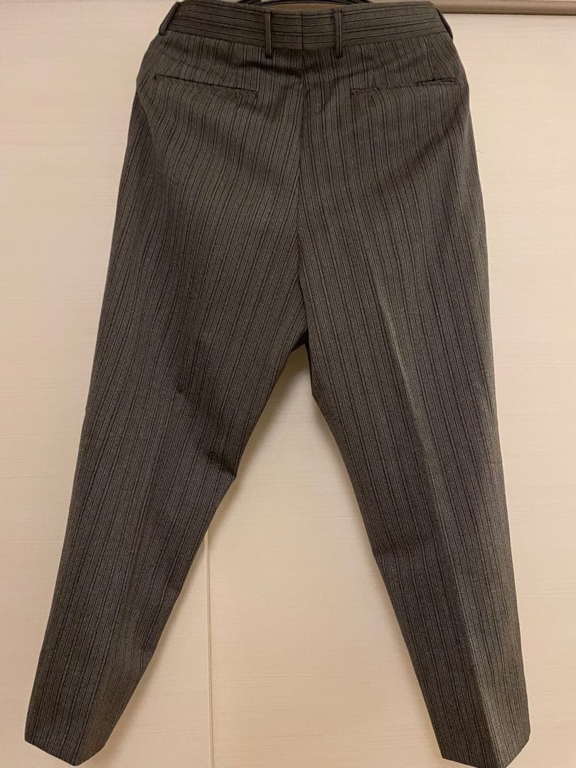 NEAT ストライプ テーパードスラックス48グレー