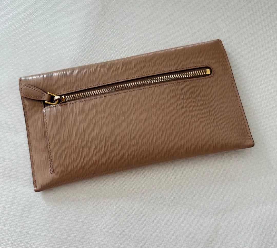 美品！値引き歓迎！PRADA 長財布
