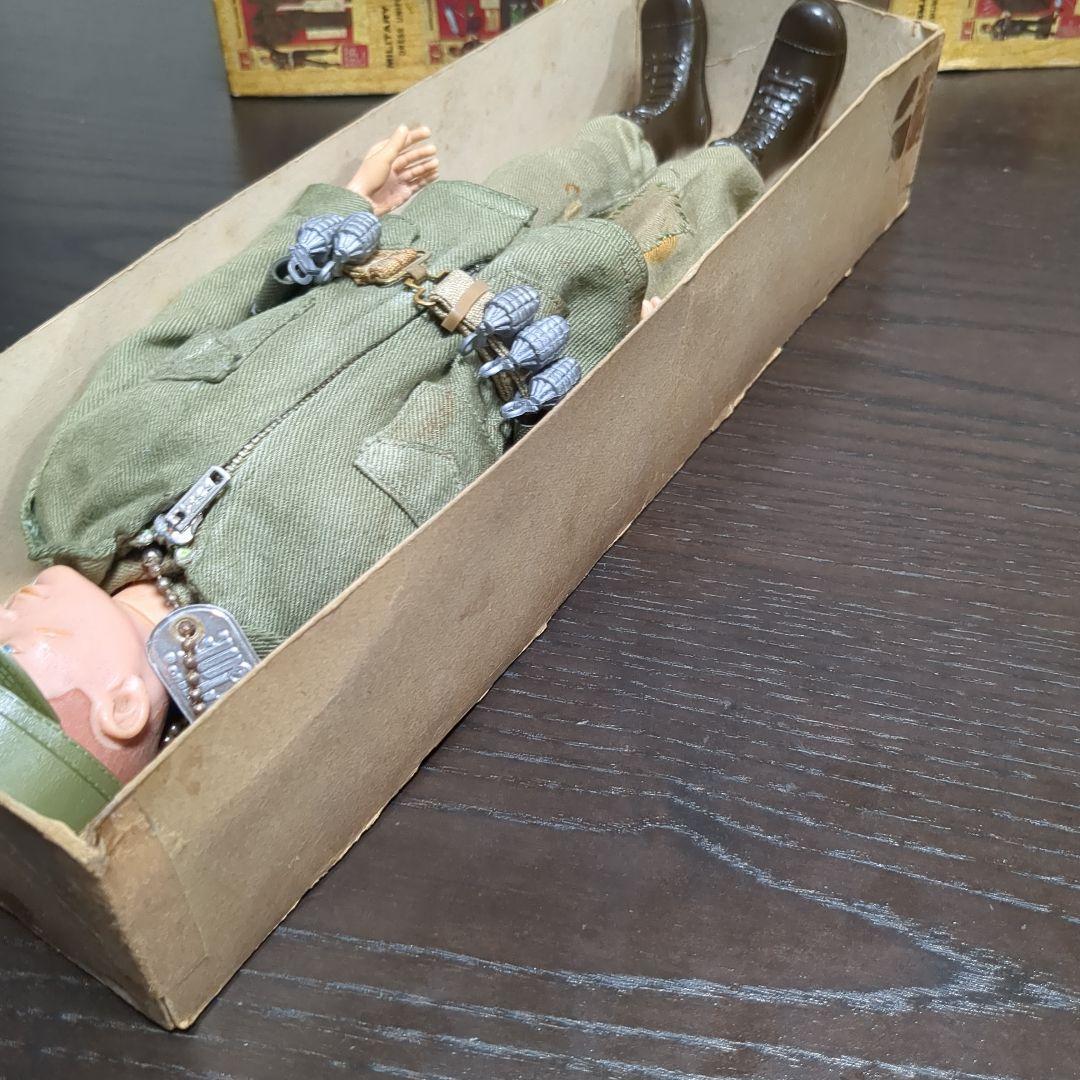 60年代　GIJOE　GIジョー　箱付き　M51フィールドコート　火炎放射器など