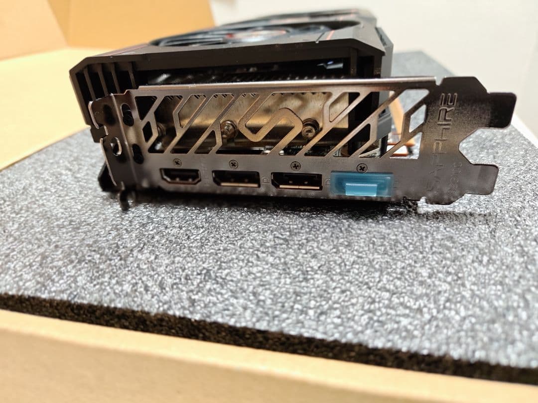 グラフィックボード・グラボ・ビデオカード AMD Radeon RX6800 SAPPHIRE PULSE