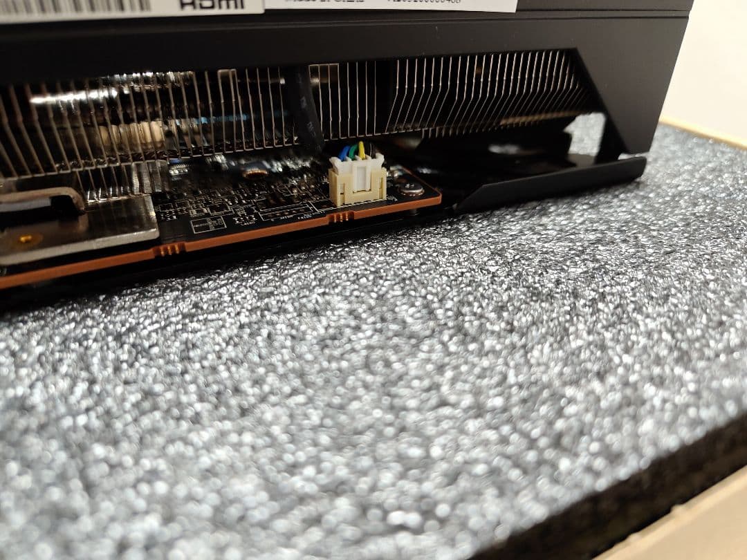 グラフィックボード・グラボ・ビデオカード AMD Radeon RX6800 SAPPHIRE PULSE