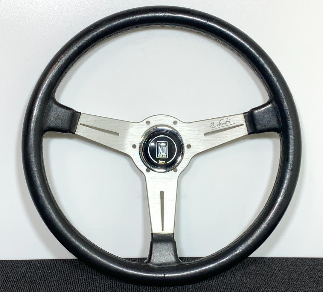 ナルディ クラシック 36パイ シルバースポーク レザー ホーンボタン付