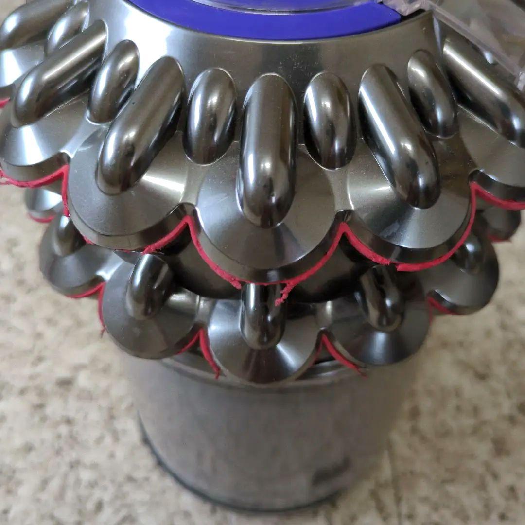 【期間限定お値下中】dyson DC63掃除機　 アタッチメント1個付　取説あり