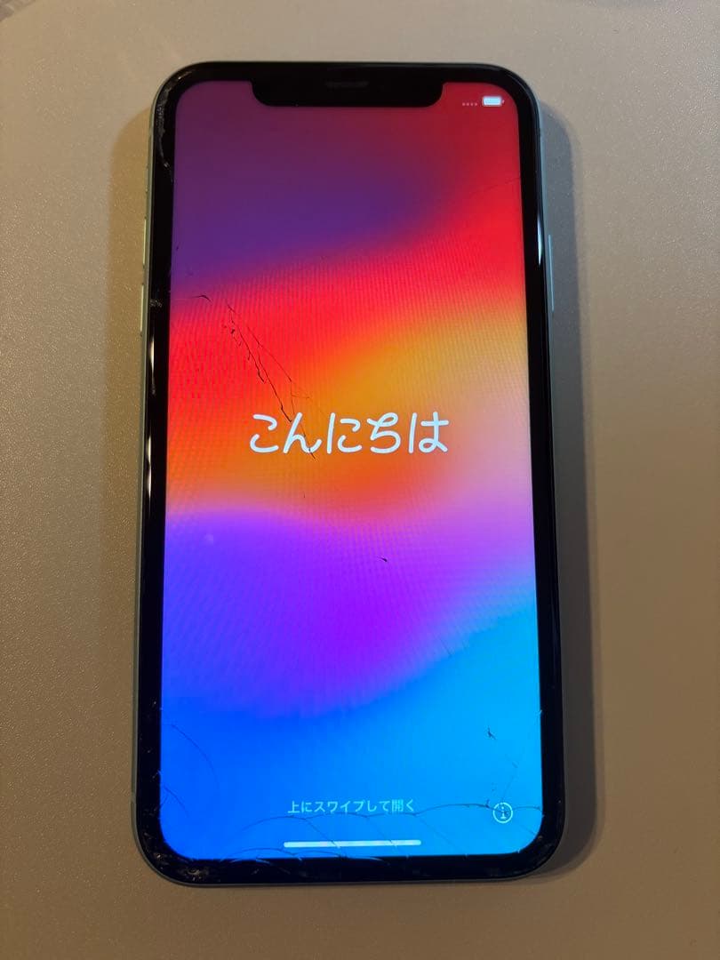 iPhone11 64GB グリーン SIMフリー 画面割れ バッテリー73％