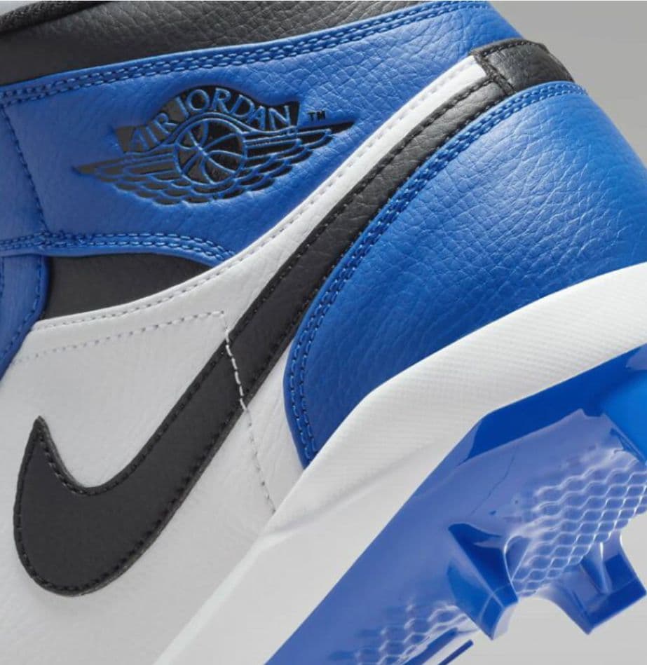 Nike Jordan 1 Retro MCS スパイク