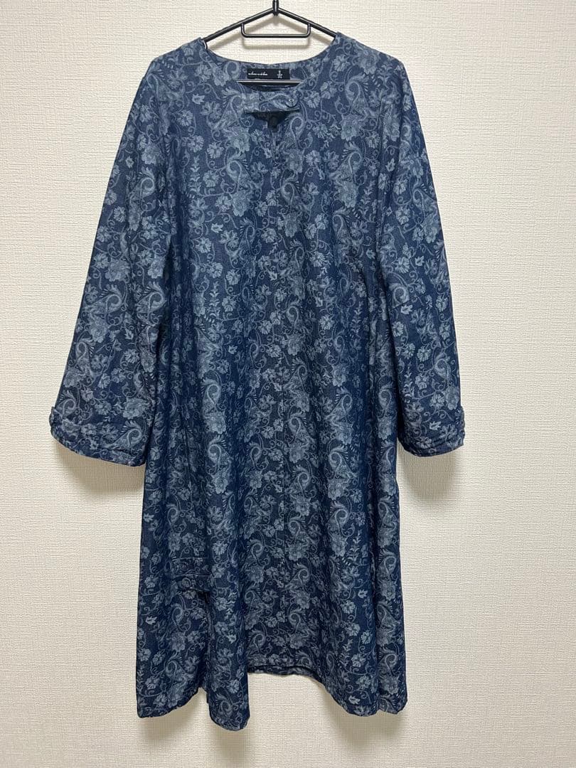 【完売品】ジャカジャンデニムＯＰ／アズノゥアズオオラカ　ペイズリー柄