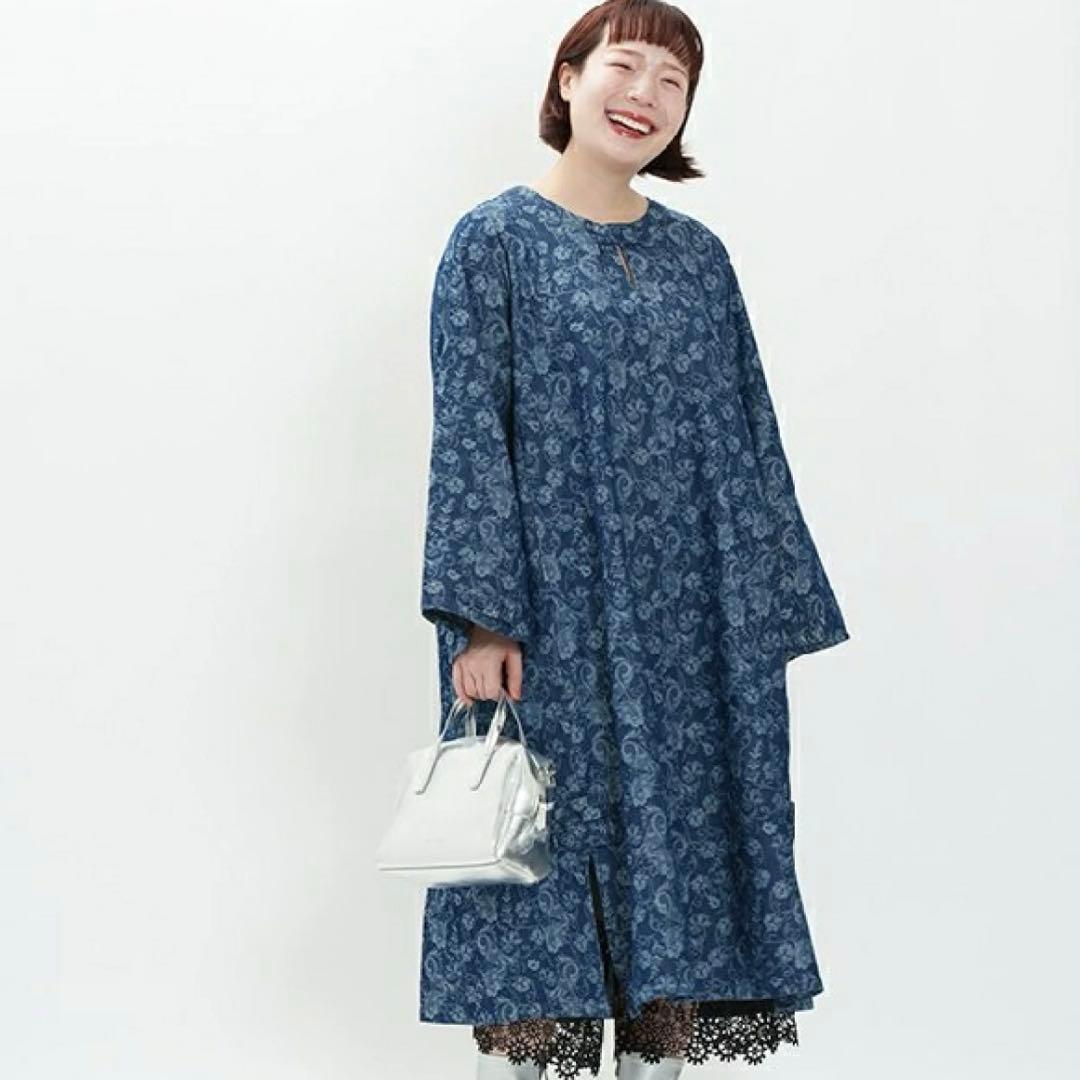 【完売品】ジャカジャンデニムＯＰ／アズノゥアズオオラカ　ペイズリー柄