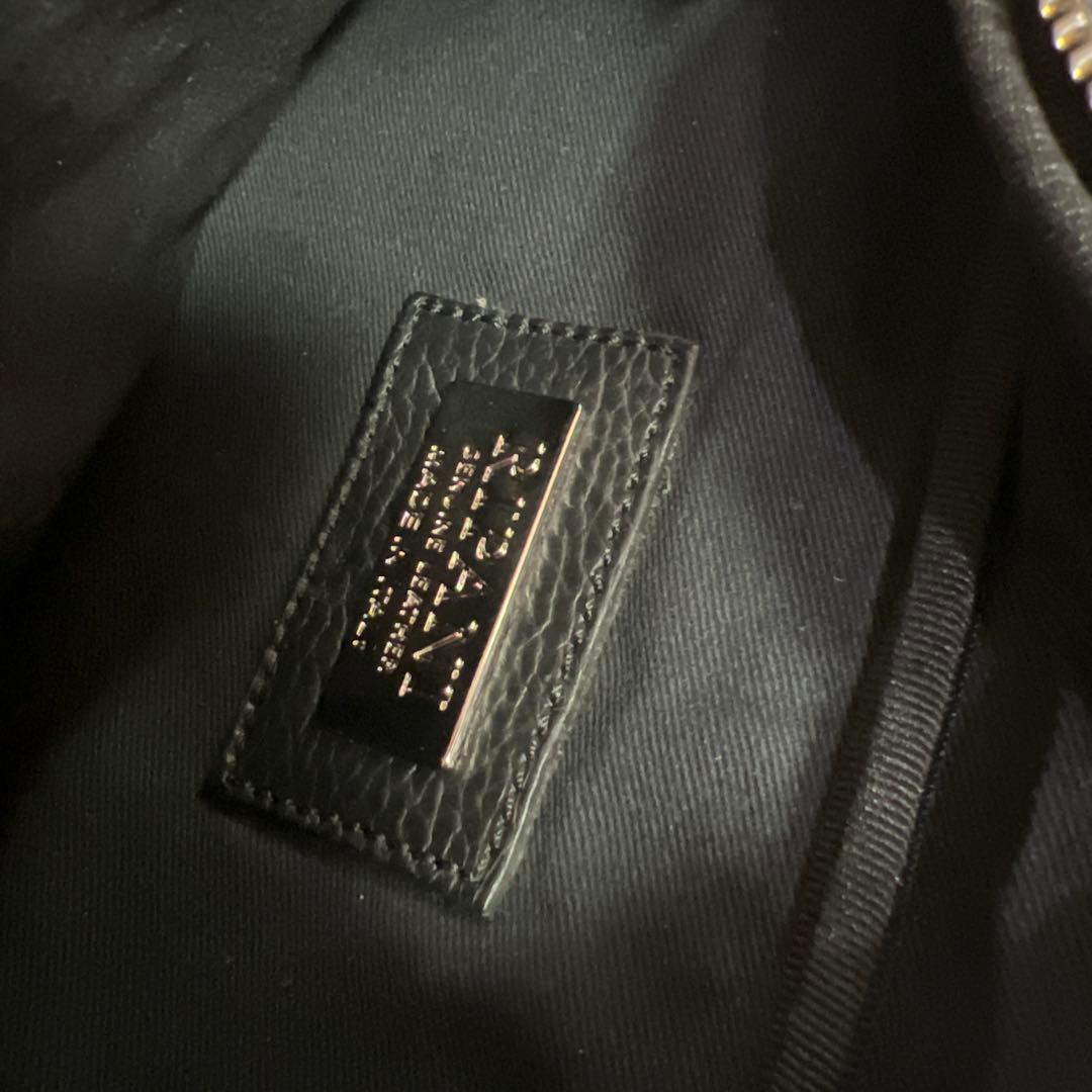 リパーニ　RIPANI ショルダーバッグ　ボディバッグ　ウエストポーチ　本革