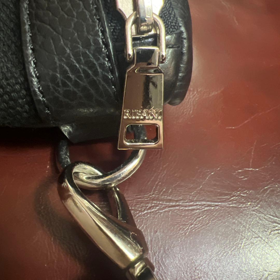 リパーニ　RIPANI ショルダーバッグ　ボディバッグ　ウエストポーチ　本革