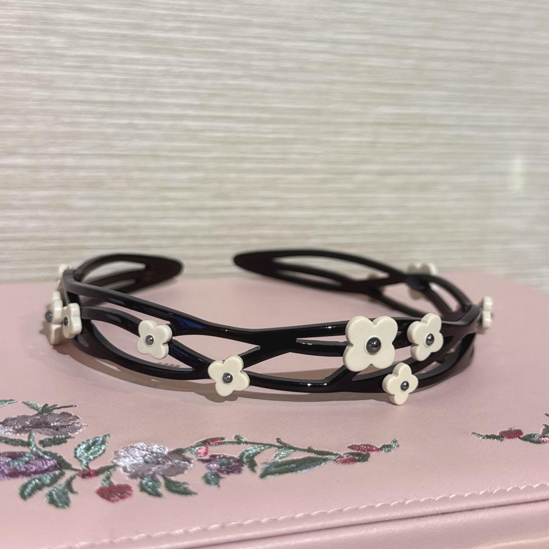 アレクサンドルドゥパリ お花 フラワー カチューシャ ブラック