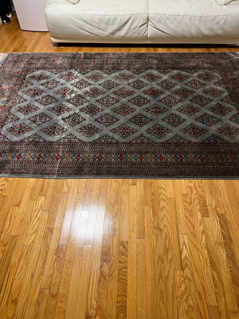 シルク ペルシャ絨毯 156 x 240 cm〔房含まず〕値下しました❣️