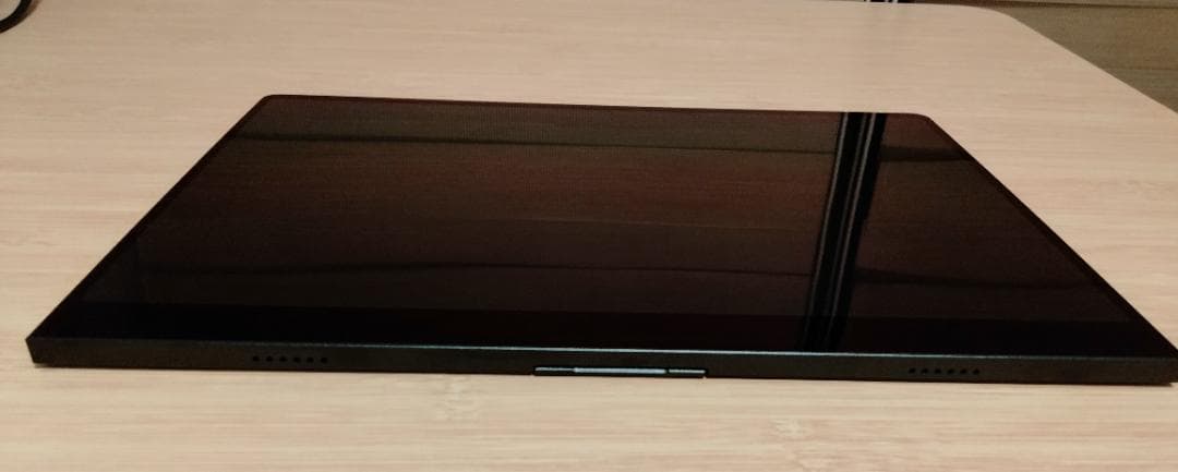 ほぼ新品 OLED モニター 14インチ 3K 120Hz