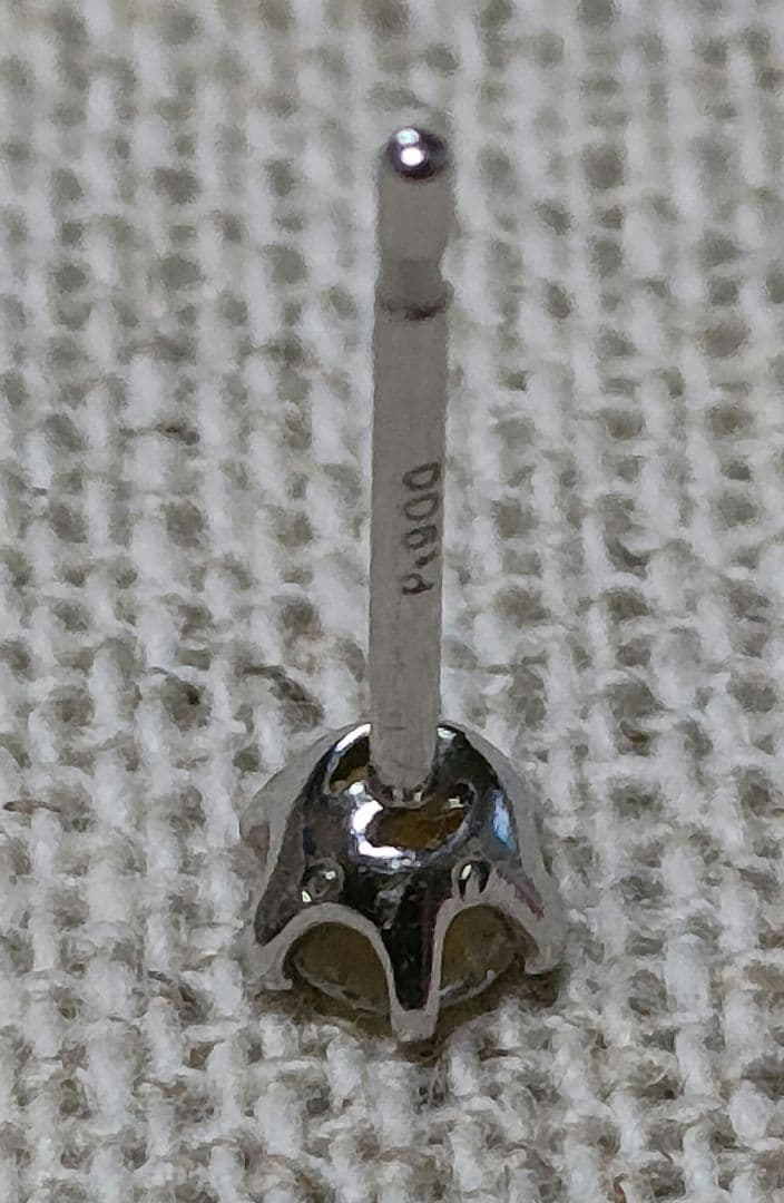 pt900 0.1ct 一粒ダイヤモンド 片耳 スタッドピアス