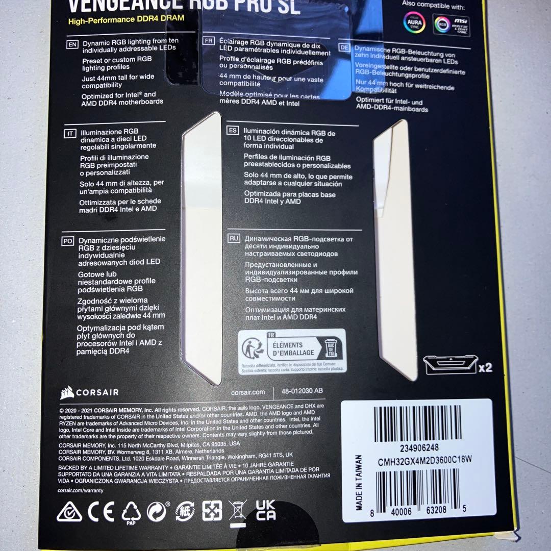 CMH32GX4M2D3600C18W DDR4 32GB(2×16GB)