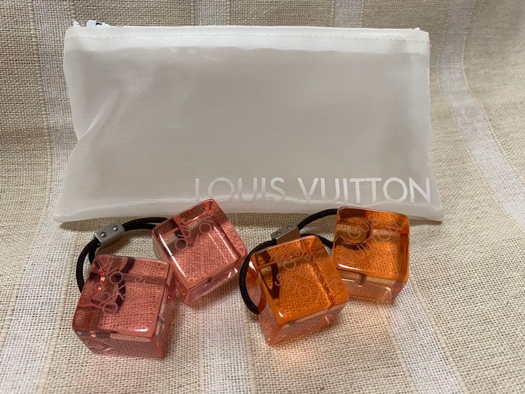 ルイヴィトン　LOUIS VUITTON ヘアキューブ　２個セット　ポーチ付