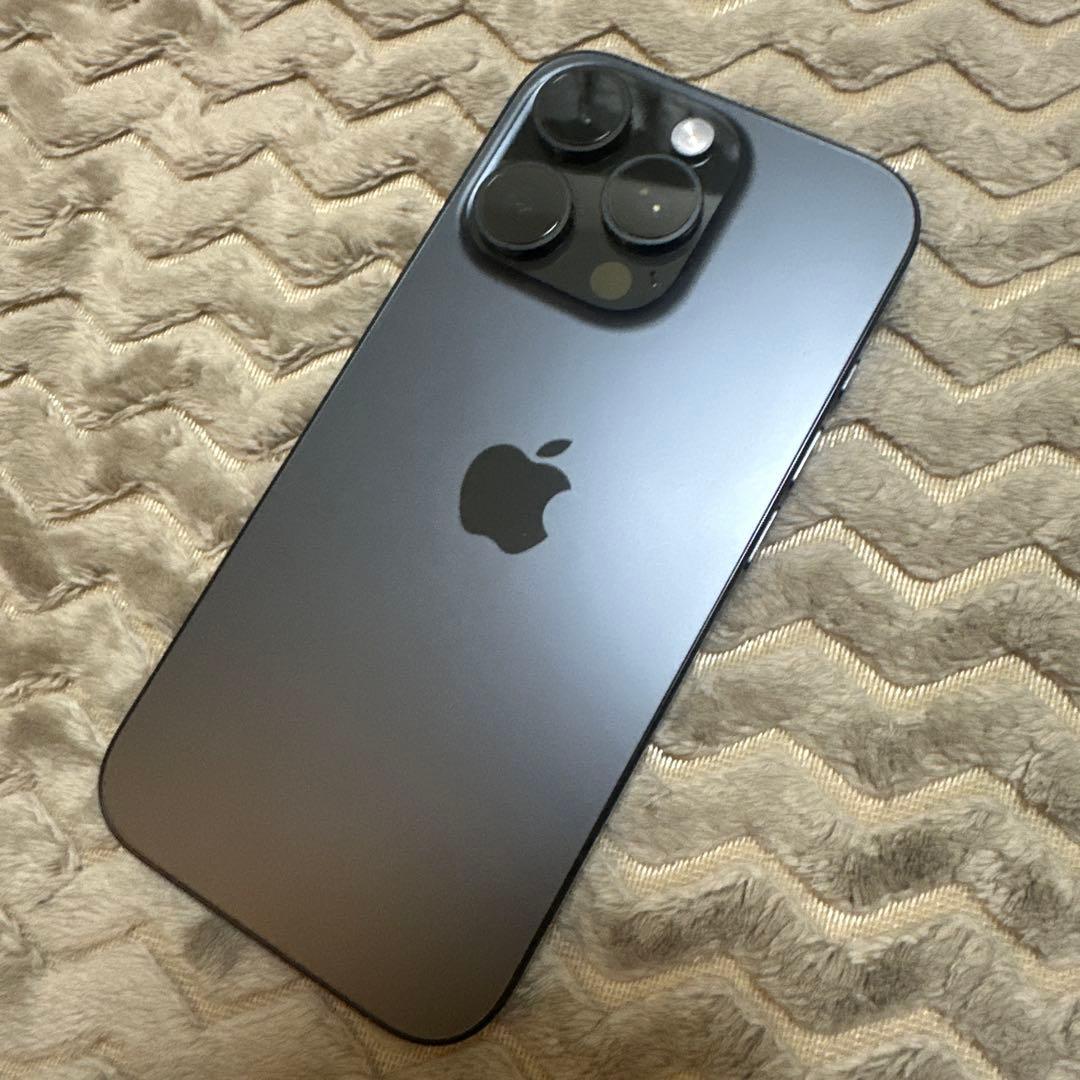 美品 iPhone16 pro 512GB SIMフリー