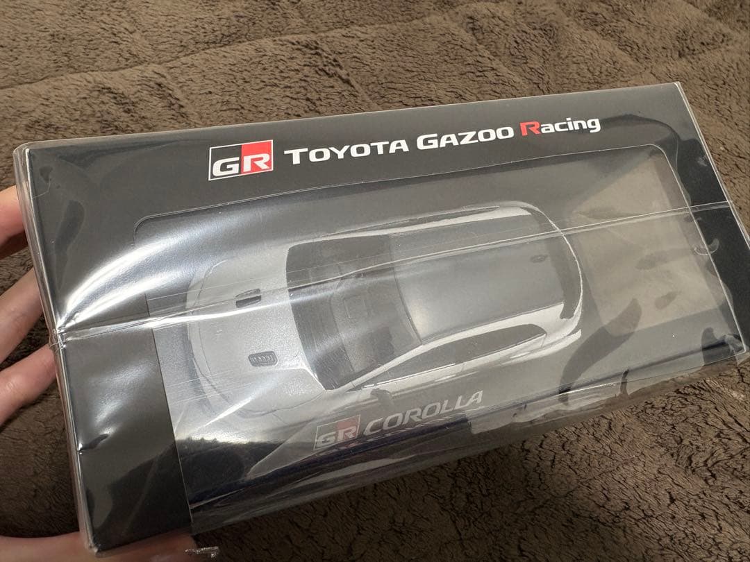 トヨタ GRカローラ カラーサンプル プラチナホワイトパールマイカ