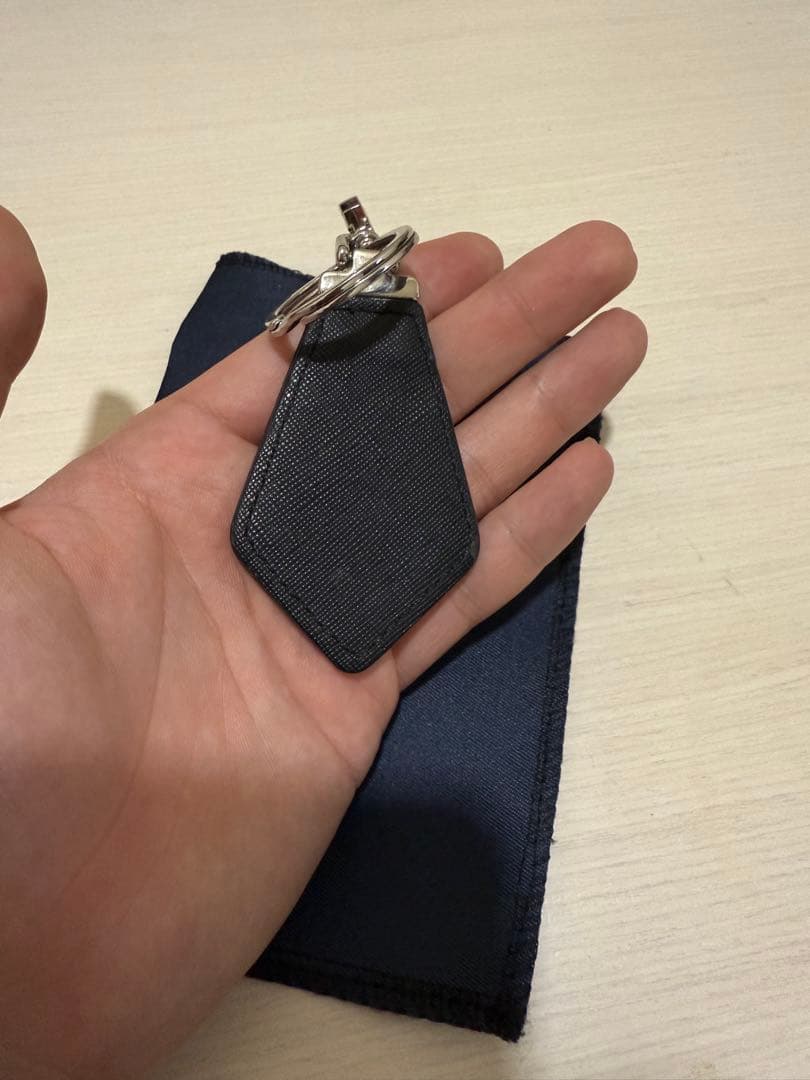 PRADA サフィアーノ キーリング　ブラック