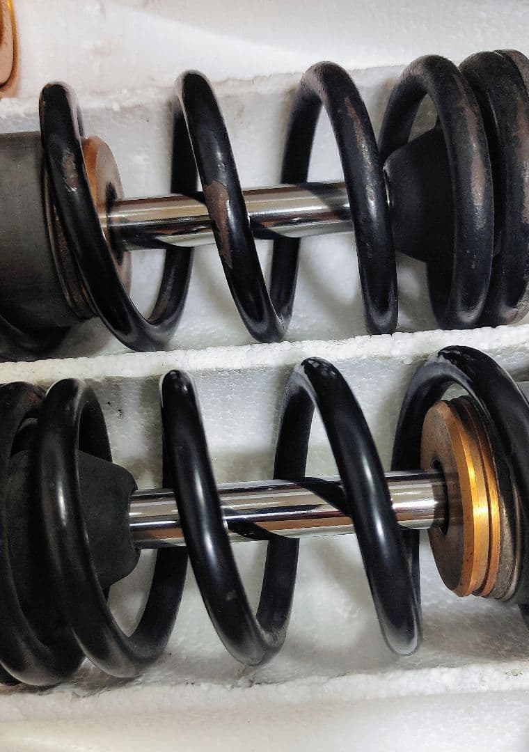 よし様　超メルカリ市期間値下げ　当時物　オーリンズ　リアサスペンション　ガイコツ