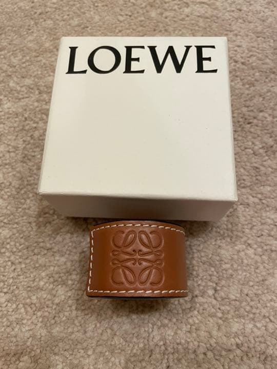 LOEWE ロエべ　ブレスレット　バングル