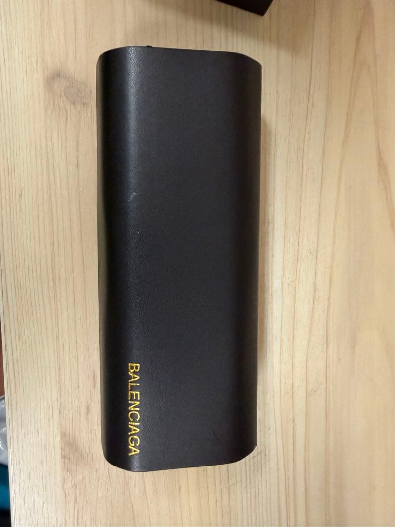 バレンシアガスクエアサングラス