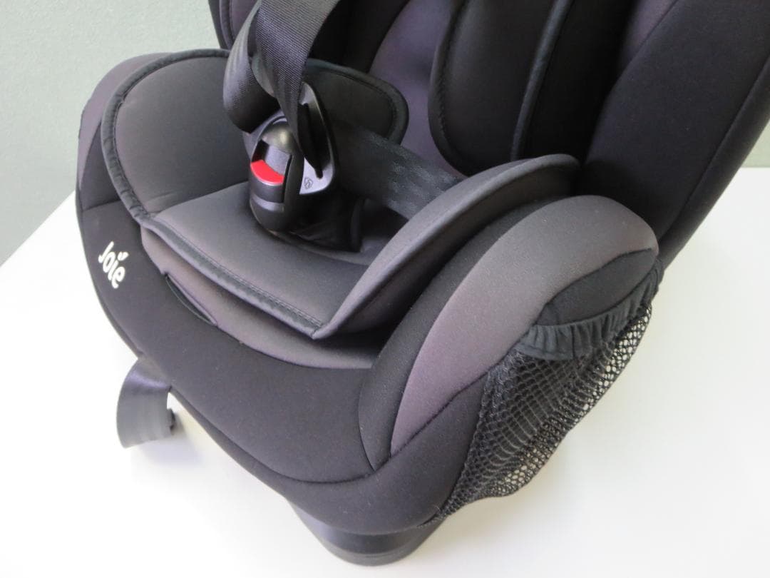 ジョイーJoie　エブリステージ　チャイルドシート　シートベルト固定