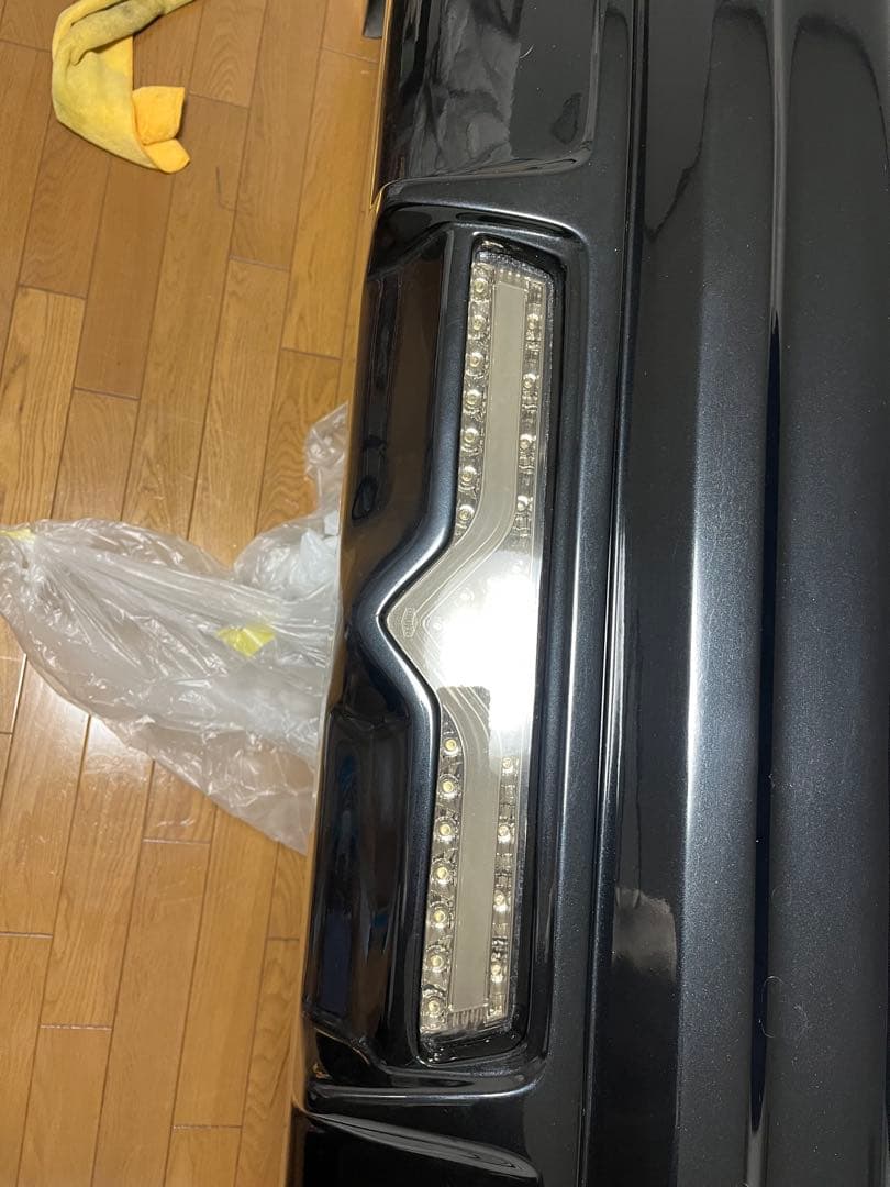 カ*メ様 ハイエースリアバンパー LEDライト付き