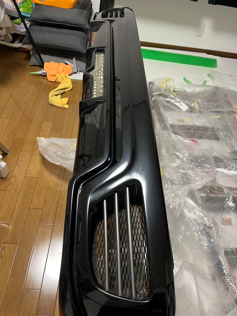 カ*メ様 ハイエースリアバンパー LEDライト付き