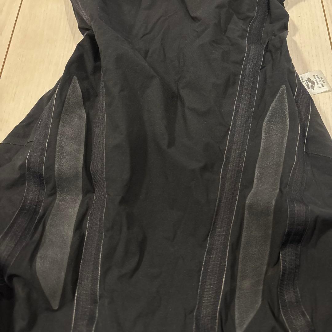 【美品】arena アリーナ　FAR-9500W Mサイズ　競泳水着