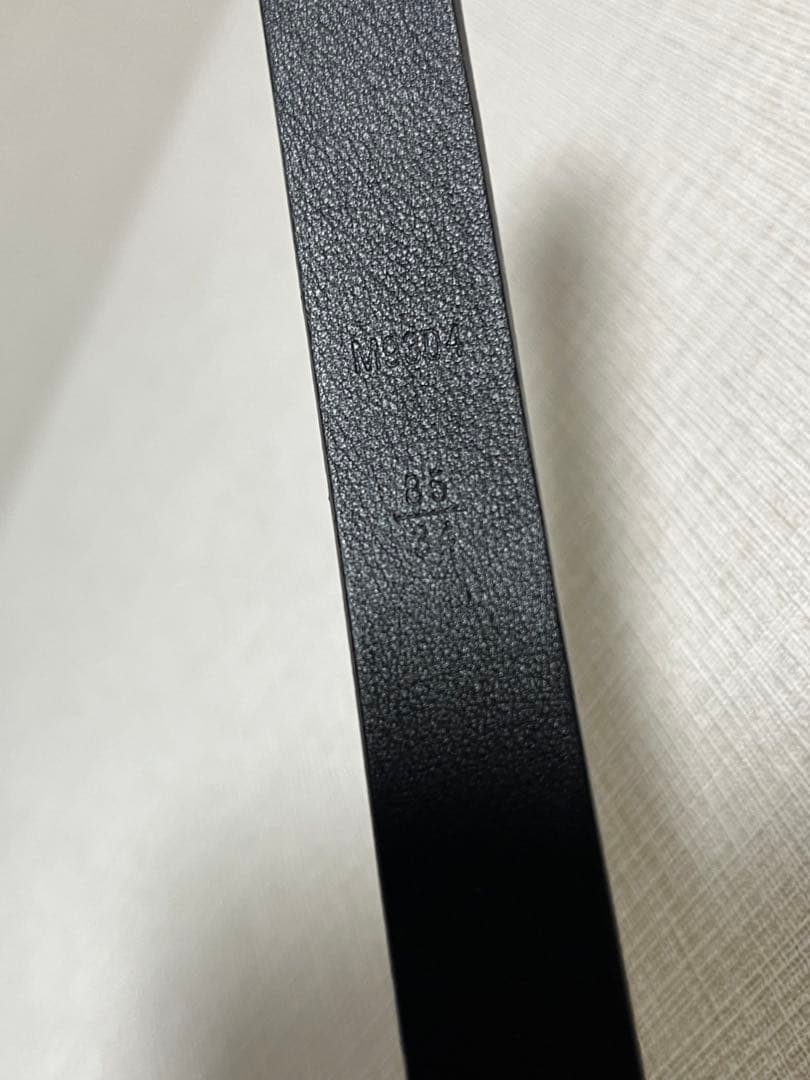 Louis Vuitton ゴールド V字型ベルト